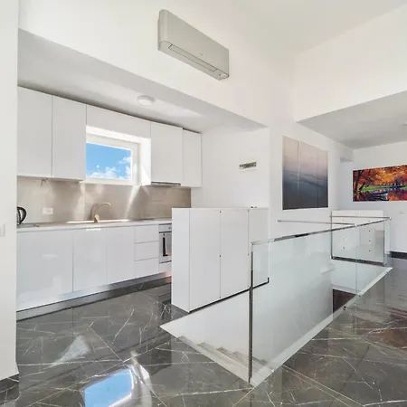 Penthouse With Sea View In Durres - Amazing Terrace Of 400m2 With Panoramic View * Golem (Tirana)